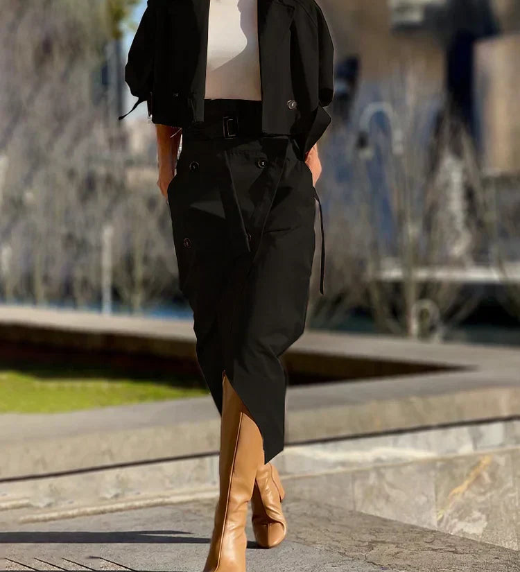 Elegantný dvojdielny set s kabátom a sukňou pre Katarínu