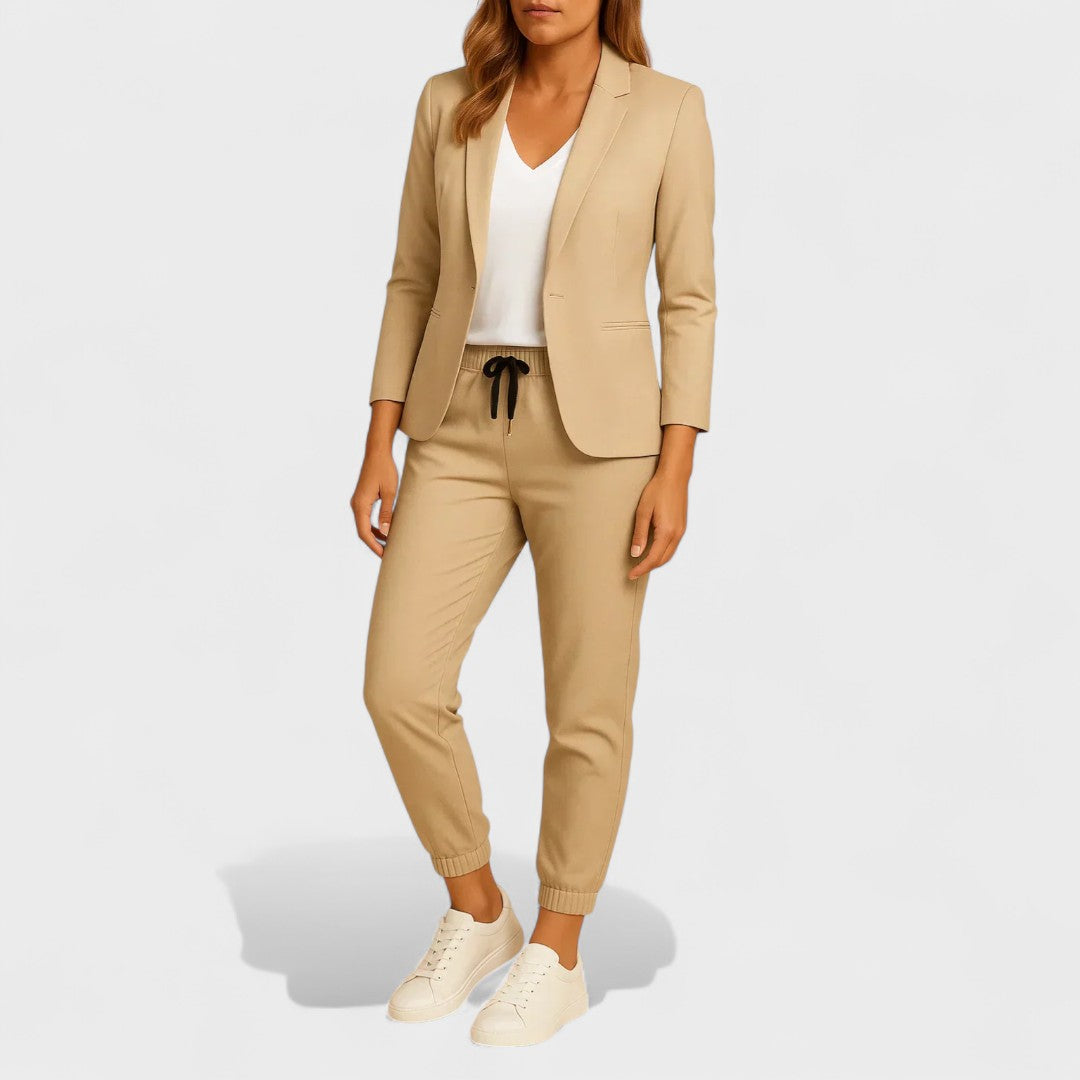 Emília - elegantný set s kabátom a nohavicami