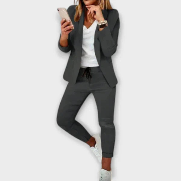 Lívia - Elegantný a pohodlný blazer